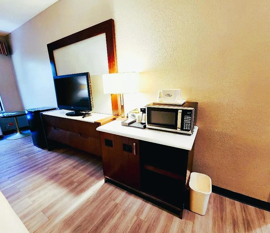 Baymont By Wyndham Hinesville Fort Stewart Area Hotel